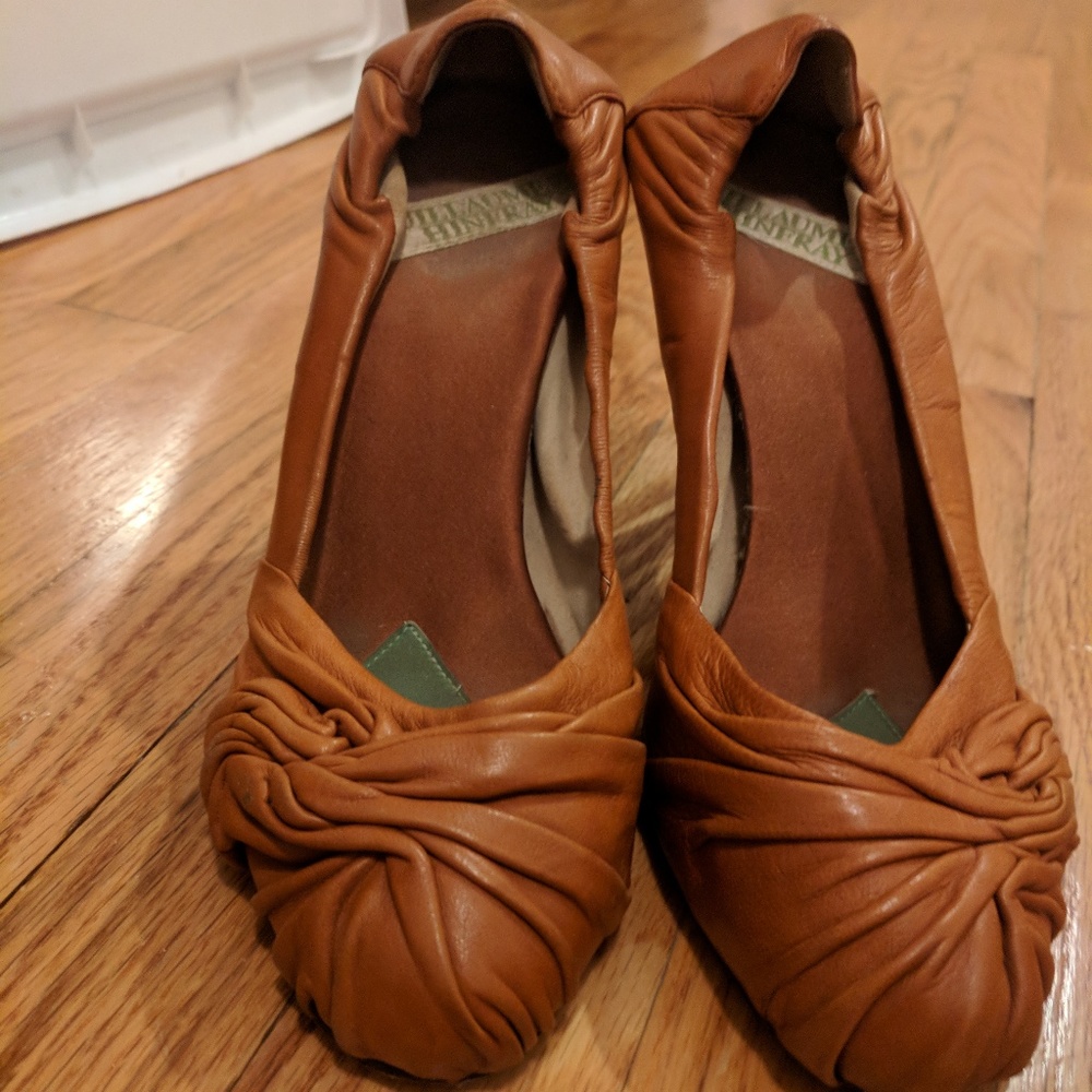 Vintage style burnt orange pump heel from Bergdorf